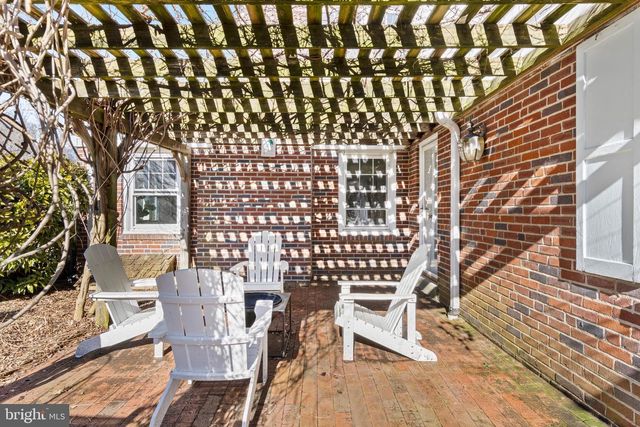 300 BARRY LN, Wallingford, PA 19086