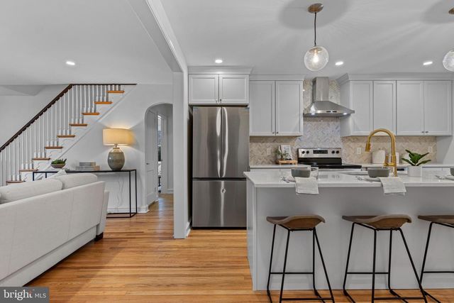 300 BARRY LN, Wallingford, PA 19086