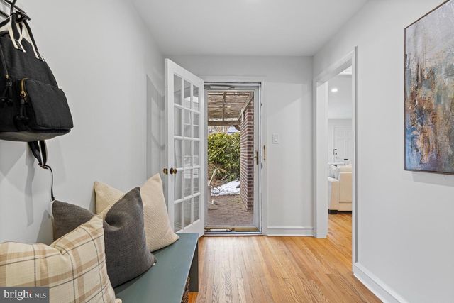 300 BARRY LN, Wallingford, PA 19086