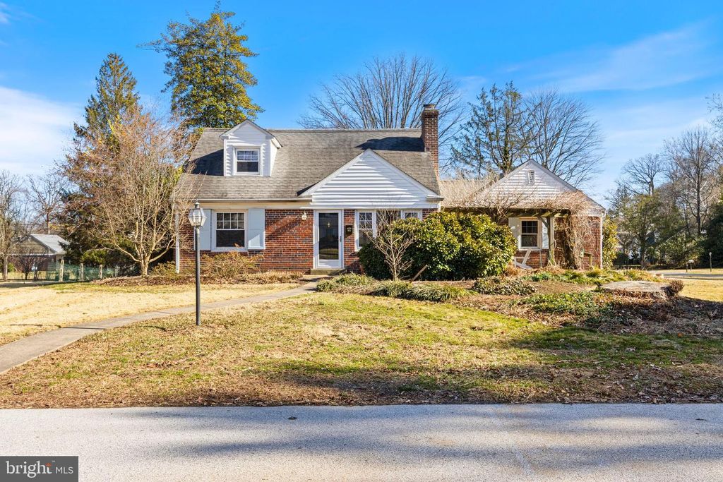 300 BARRY LN, Wallingford, PA 19086