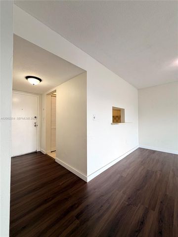 10431 N Kendall Dr D314, Miami, FL 33176