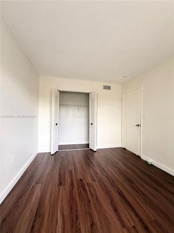 10431 N Kendall Dr D314, Miami, FL 33176