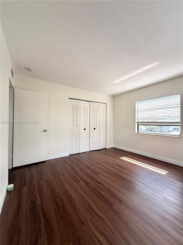 10431 N Kendall Dr D314, Miami, FL 33176