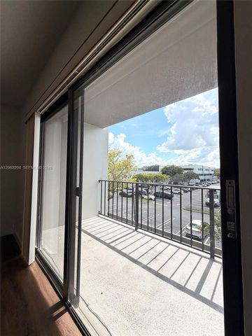10431 N Kendall Dr D314, Miami, FL 33176