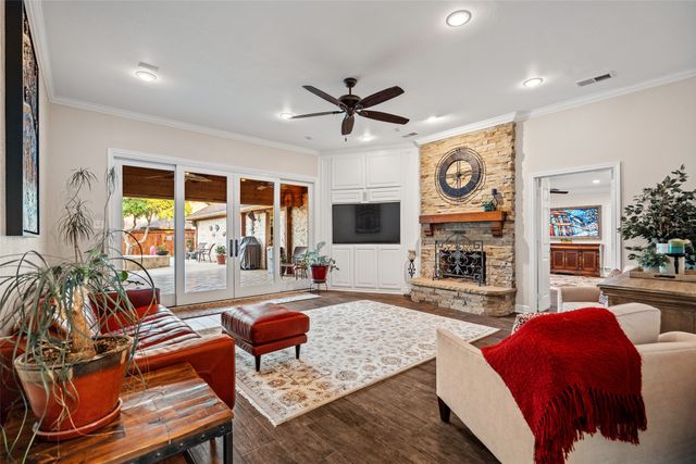 400 Hunters Ridge Circle, Coppell, TX 75019