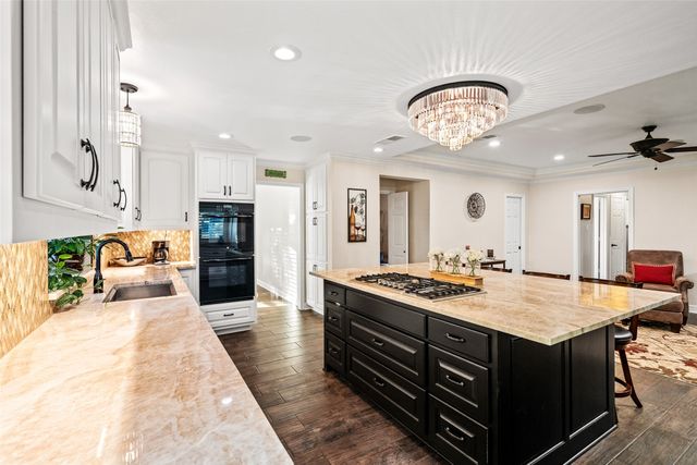 400 Hunters Ridge Circle, Coppell, TX 75019