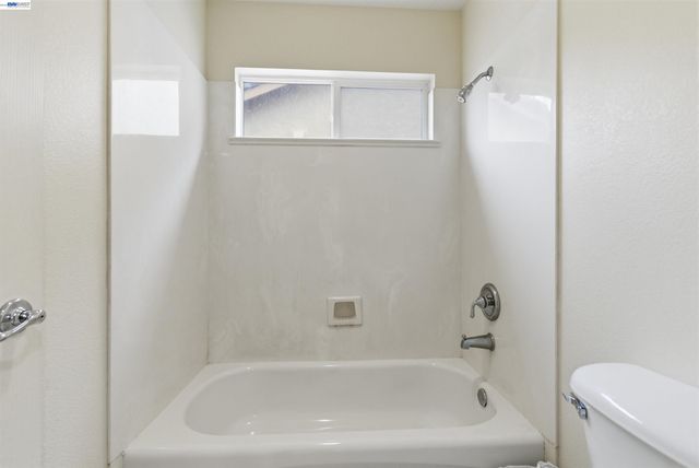 2076 Captalpa, Antioch, CA 94509