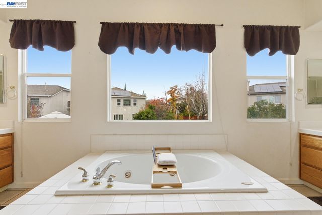 2076 Captalpa, Antioch, CA 94509