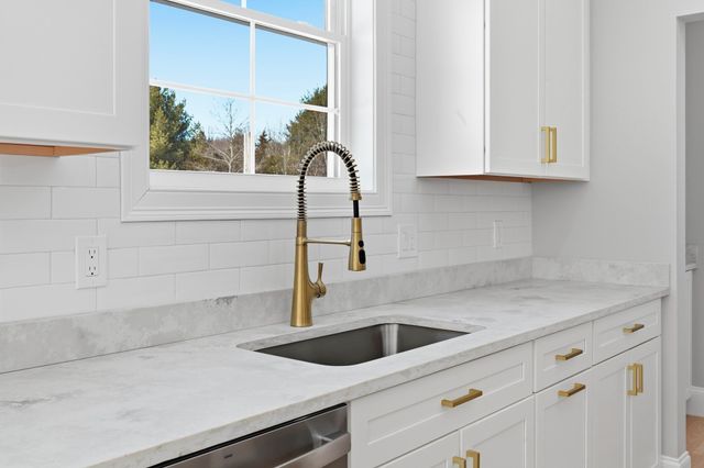 66 Parish Road 4, Georgetown, MA 01833