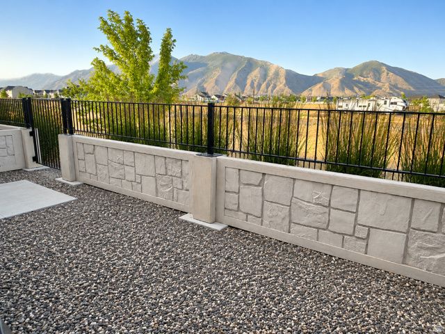 816 N OLD FORT DR, Spanish Fork, UT 84660