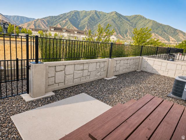 816 N OLD FORT DR, Spanish Fork, UT 84660