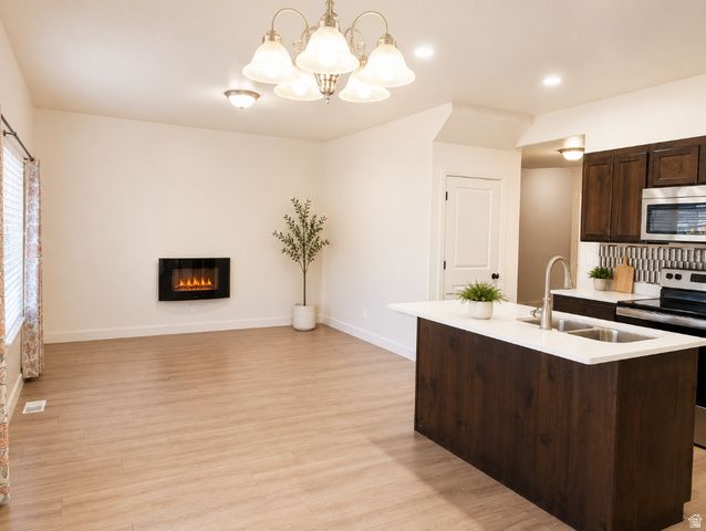 816 N OLD FORT DR, Spanish Fork, UT 84660