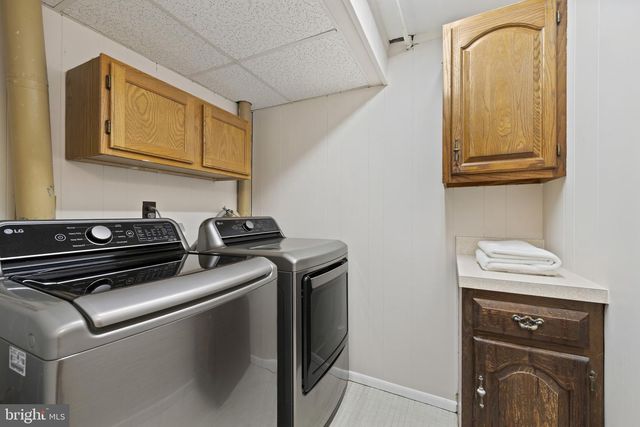 2004 CAMBRIDGE DR, Crofton, MD 21114