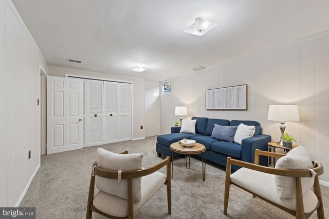 2004 CAMBRIDGE DR, Crofton, MD 21114