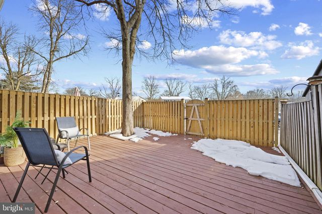 2004 CAMBRIDGE DR, Crofton, MD 21114