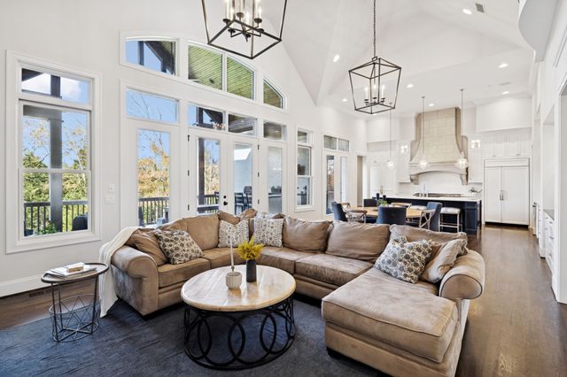 1542 Amesbury Ln, Franklin, TN 37069