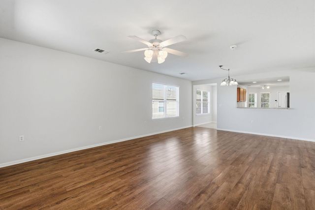 537 Salt Creek LN, Georgetown, TX 78633