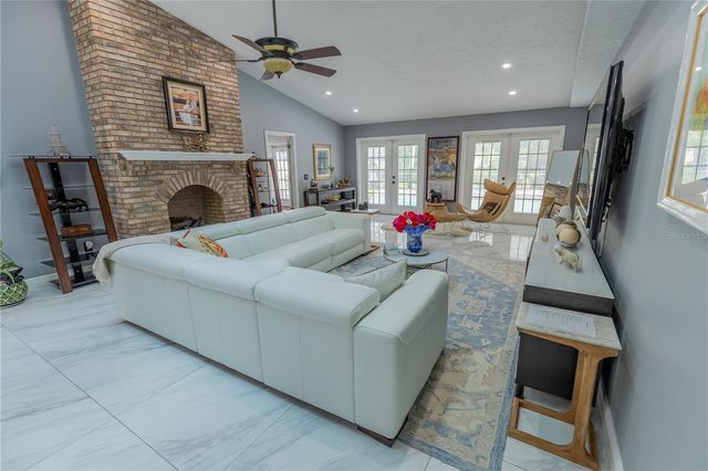 8809 EAGLE WATCH DRIVE, Riverview, FL 33578