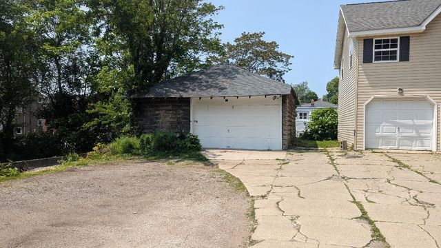 348 W 9TH Street, Erie, PA 16502