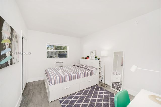 770 NE 123rd Street 24, North Miami, FL 33161