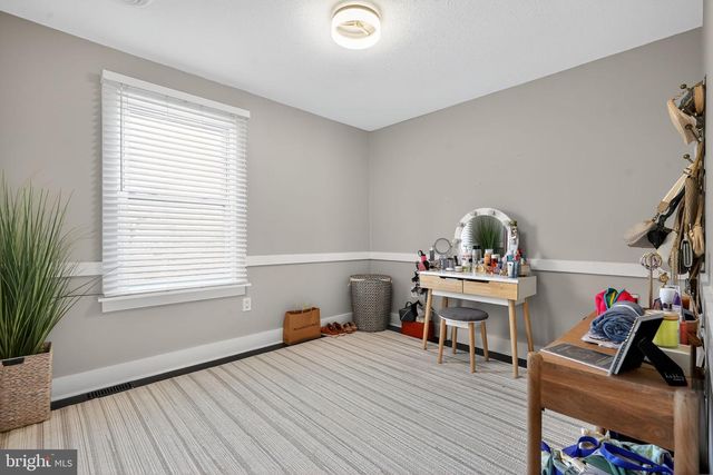 1755 CONGRESS DR, Blackwood, NJ 08012