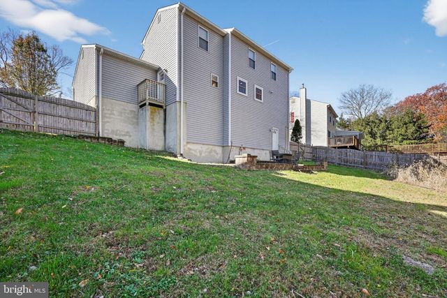 1755 CONGRESS DR, Blackwood, NJ 08012