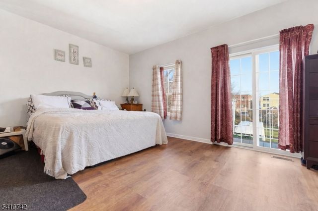 44 Prospect St, East Orange City, NJ 07017