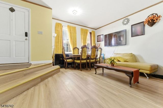 44 Prospect St, East Orange City, NJ 07017