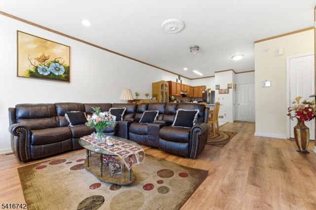 44 Prospect St, East Orange City, NJ 07017