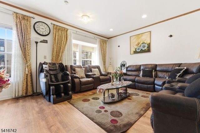 44 Prospect St, East Orange City, NJ 07017