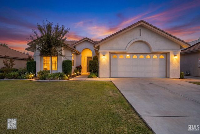 2401 Snowdrop Drive, Bakersfield, CA 93311
