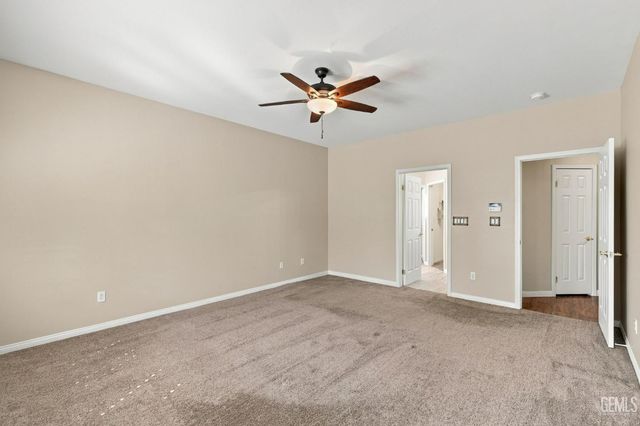 2401 Snowdrop Drive, Bakersfield, CA 93311