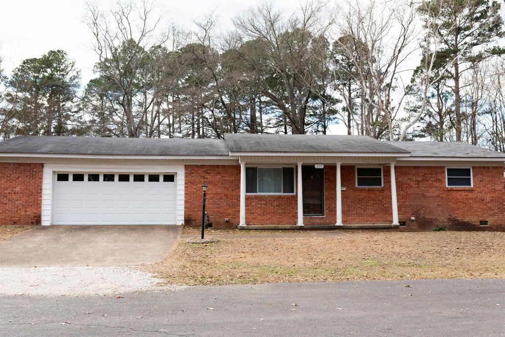 239 N 25th Street, Arkadelphia, AR 71923