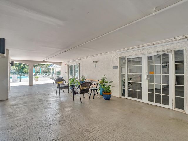 4025 N Federal 121C, Oakland Park, FL 33308