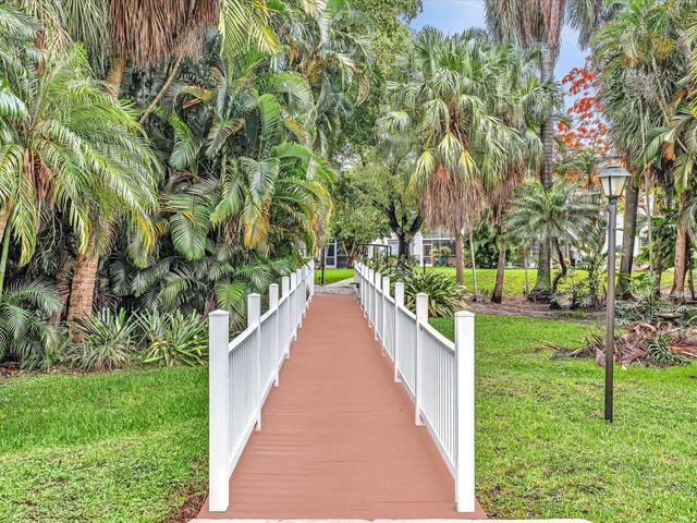 4025 N Federal 121C, Oakland Park, FL 33308