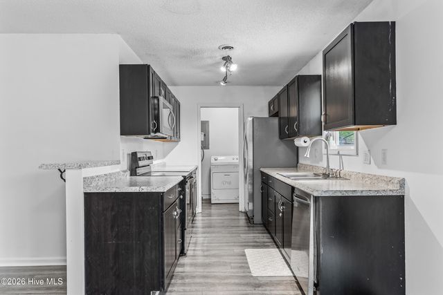 207 Winter Place, Jacksonville, NC 28540