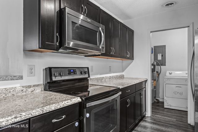 207 Winter Place, Jacksonville, NC 28540