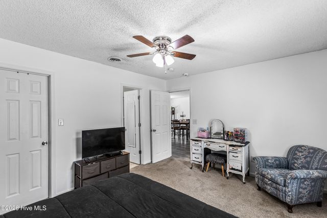 207 Winter Place, Jacksonville, NC 28540