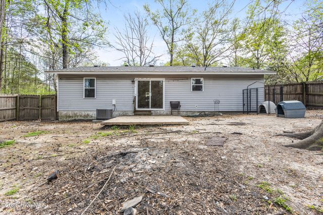 207 Winter Place, Jacksonville, NC 28540