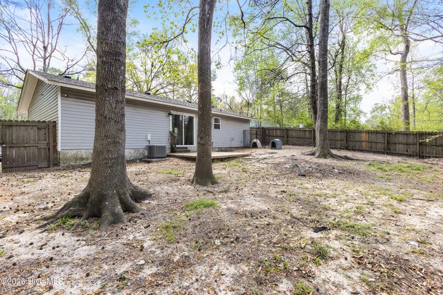 207 Winter Place, Jacksonville, NC 28540