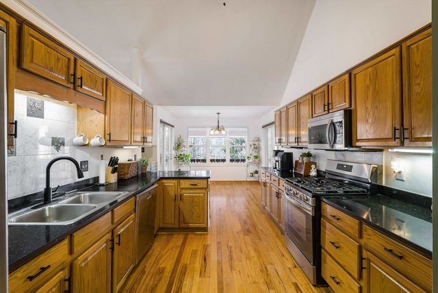 553 HIDDEN VALLEYS RD, Palmyra, VA 22963