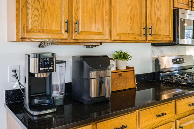 553 HIDDEN VALLEYS RD, Palmyra, VA 22963