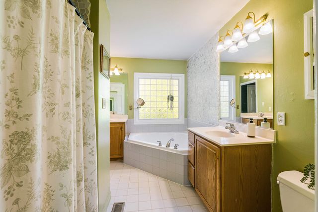 553 HIDDEN VALLEYS RD, Palmyra, VA 22963