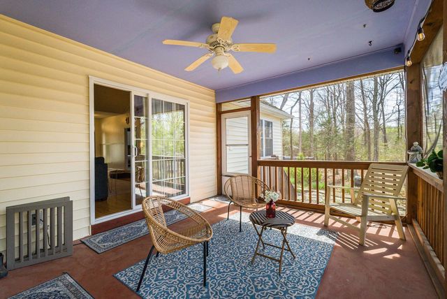 553 HIDDEN VALLEYS RD, Palmyra, VA 22963
