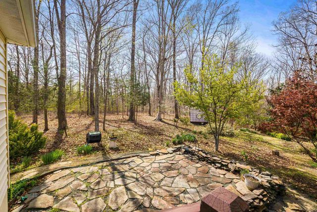 553 HIDDEN VALLEYS RD, Palmyra, VA 22963