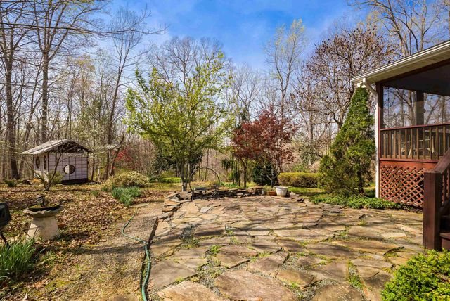 553 HIDDEN VALLEYS RD, Palmyra, VA 22963