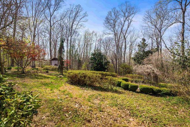 553 HIDDEN VALLEYS RD, Palmyra, VA 22963