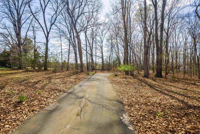 553 HIDDEN VALLEYS RD, Palmyra, VA 22963