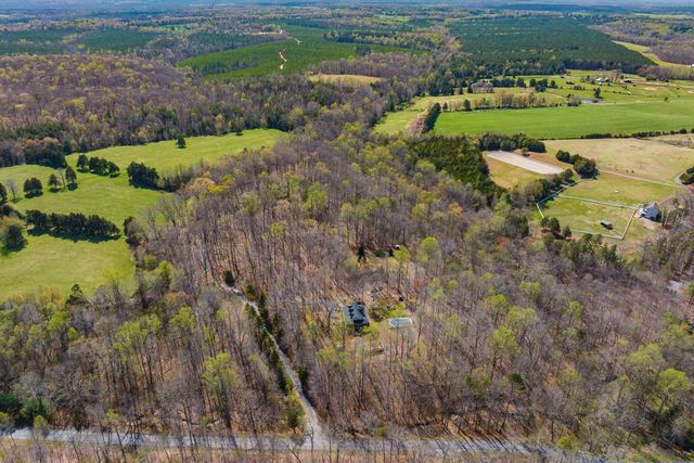 553 HIDDEN VALLEYS RD, Palmyra, VA 22963