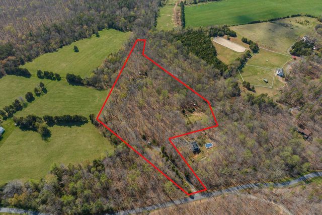 553 HIDDEN VALLEYS RD, Palmyra, VA 22963